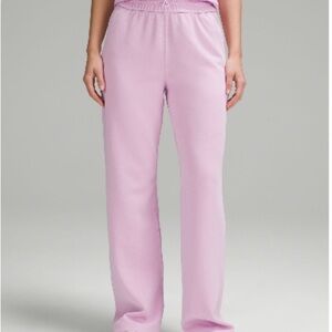 Lululemon New Softstreme High-Rise Pant
Tall Size 8